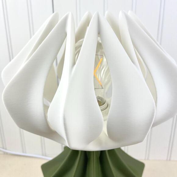 Lotus Inspired Table Lamp, Bloom Table Lamp, Desk Lamp and Shade, Bedside Lamp - Picture 8 of 12